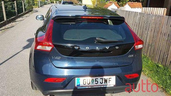 2013' Volvo V40 photo #3