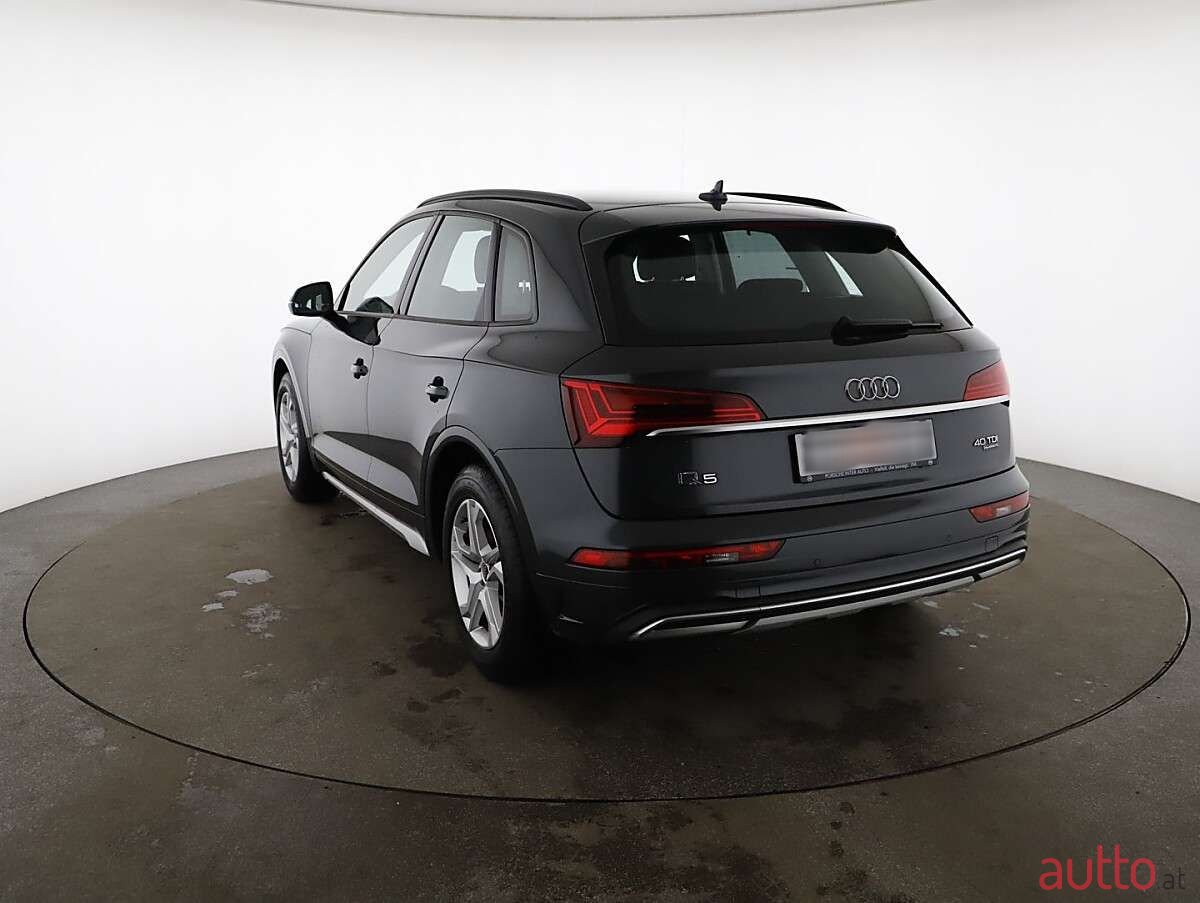 2021' Audi Q5 photo #3