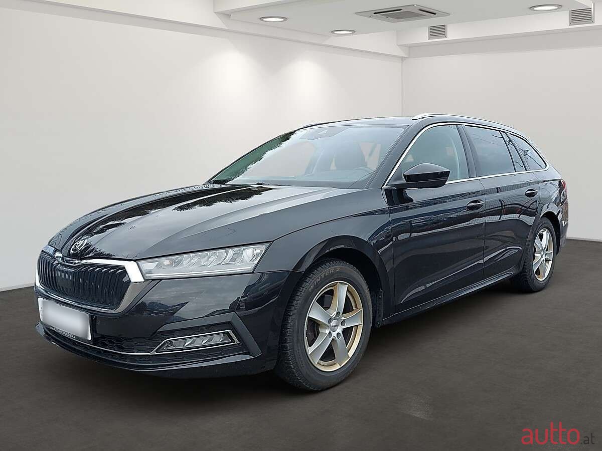 2020' Skoda Octavia photo #1
