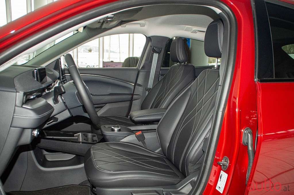 2022' Ford Mustang Mach-E photo #6