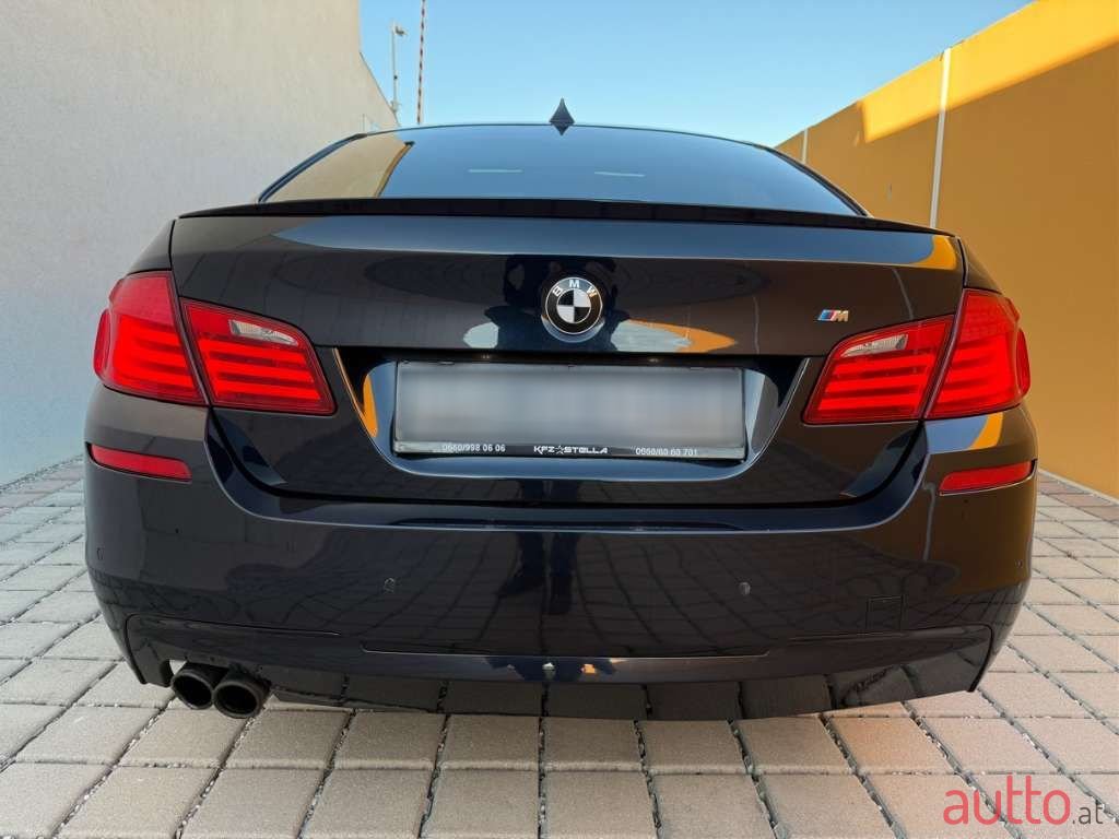 2011' BMW 5Er-Reihe photo #5