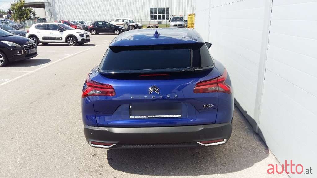 2022' Citroen C5 X photo #5