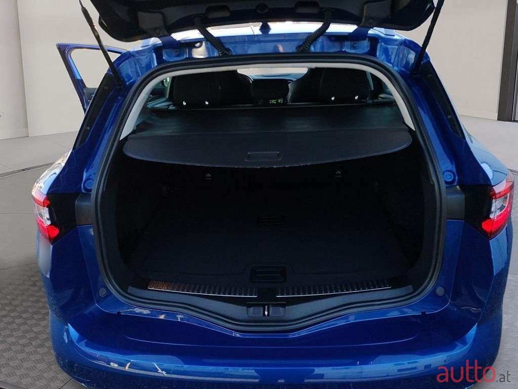 2016' Renault Megane photo #3