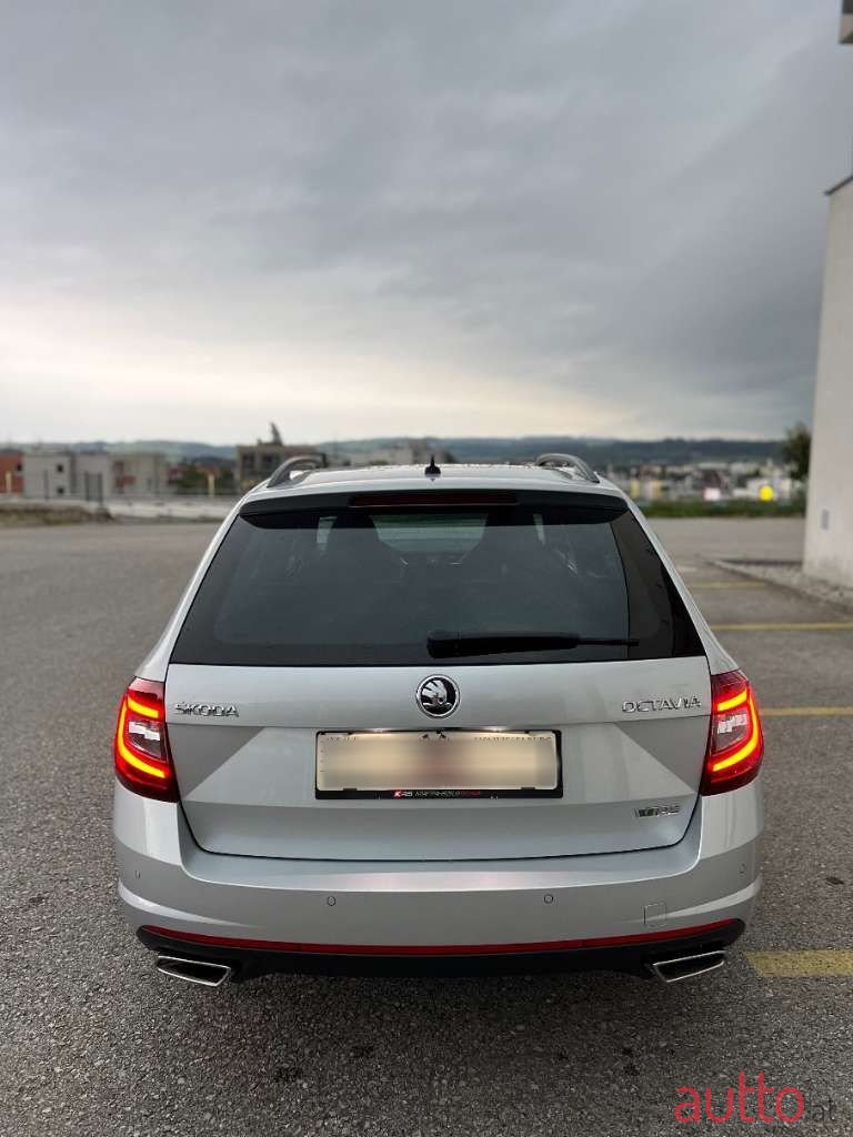 2019' Skoda Octavia photo #6
