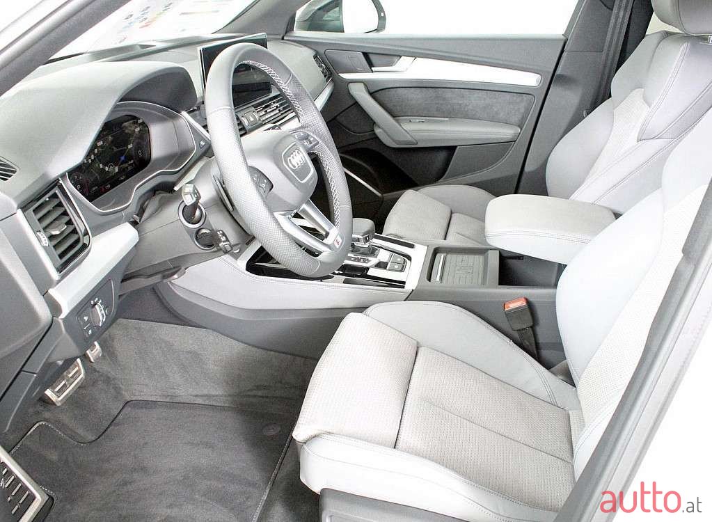 2023' Audi Q5 photo #5