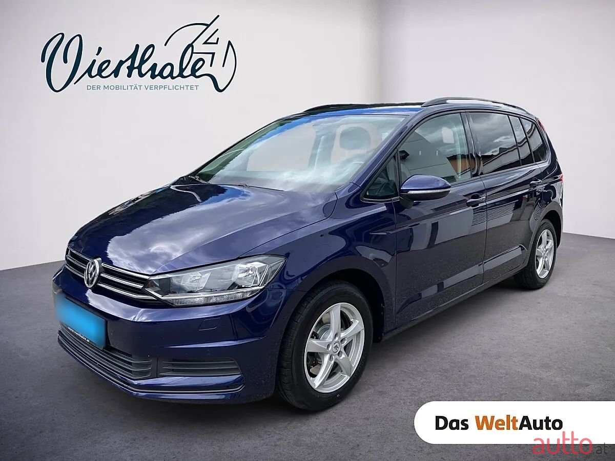2016' Volkswagen Touran photo #1