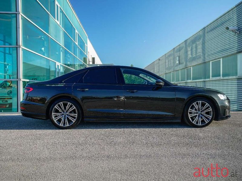 2020' Audi A8 photo #4