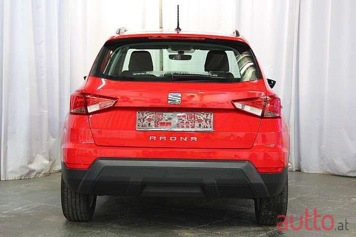 2019' SEAT Arona photo #4