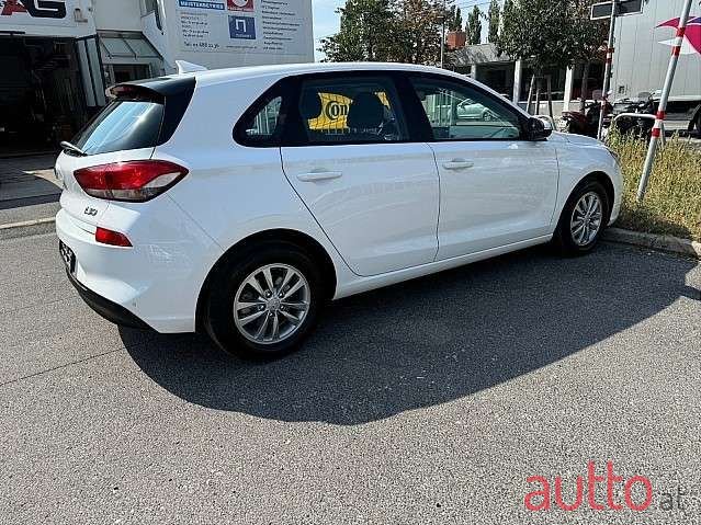 2019' Hyundai i30 photo #1