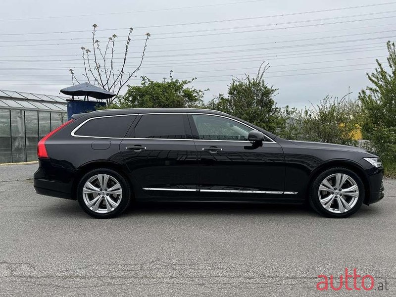 2020' Volvo V90 photo #2