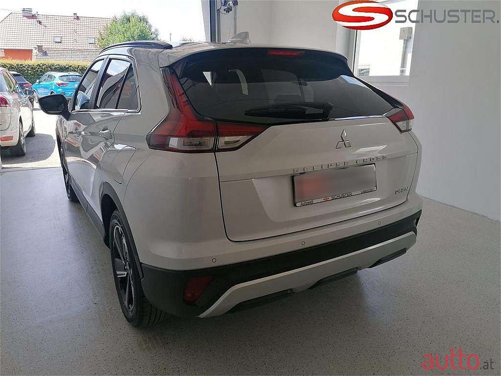 2021' Mitsubishi Eclipse photo #3