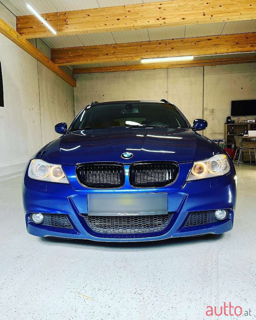 2011' BMW 3Er-Reihe photo #2