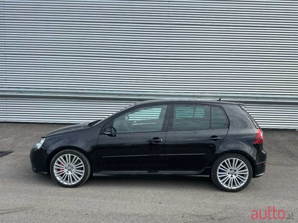 2005' Volkswagen Golf photo #4