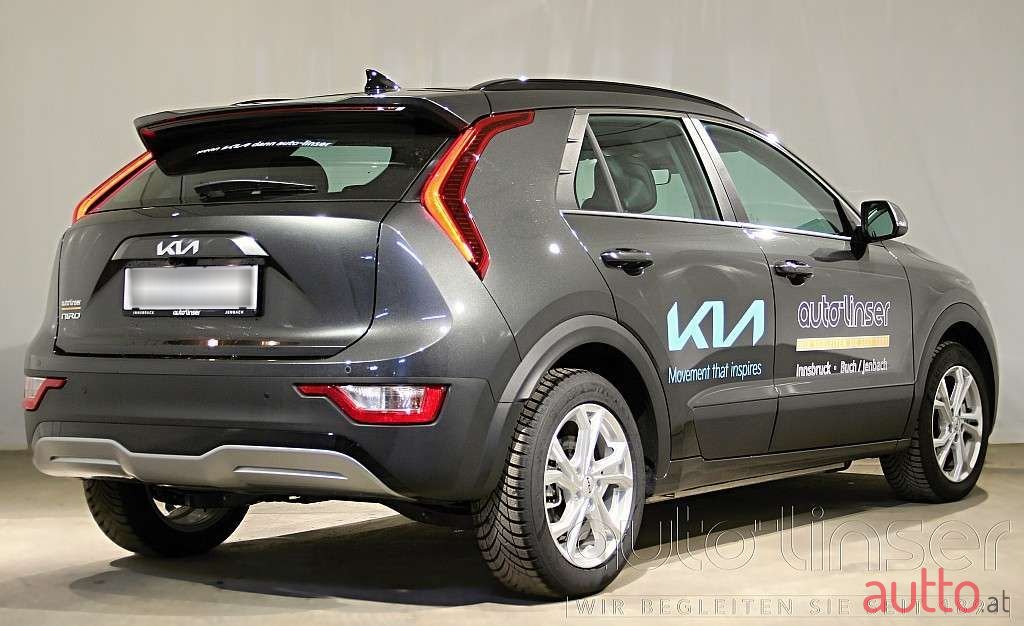 2022' Kia Niro photo #2