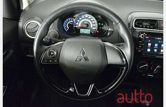 2018' Mitsubishi Space Star photo #6