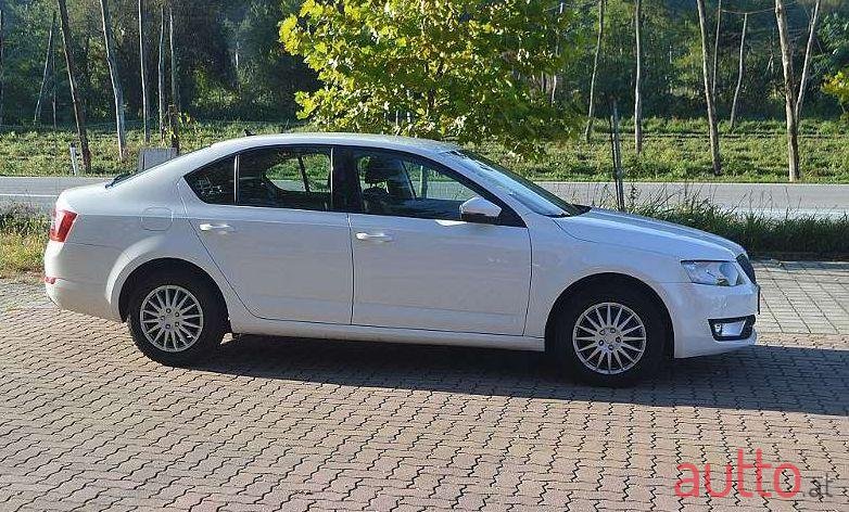 2013' Skoda Octavia photo #1