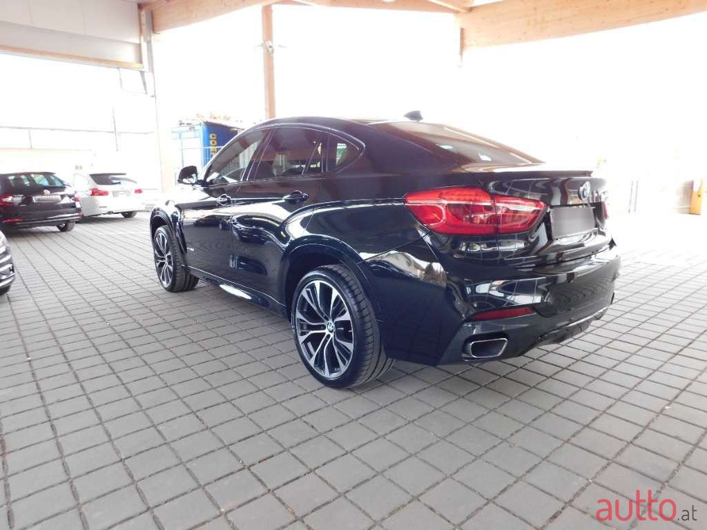 2019' BMW X6 photo #5