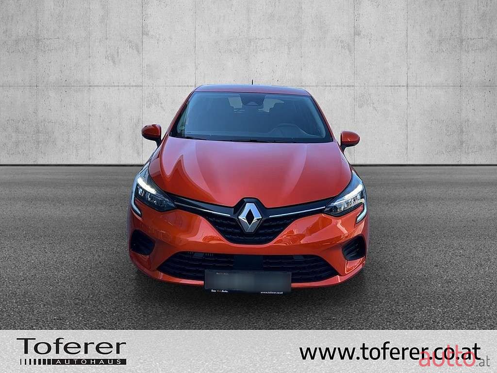 2022' Renault Clio photo #2