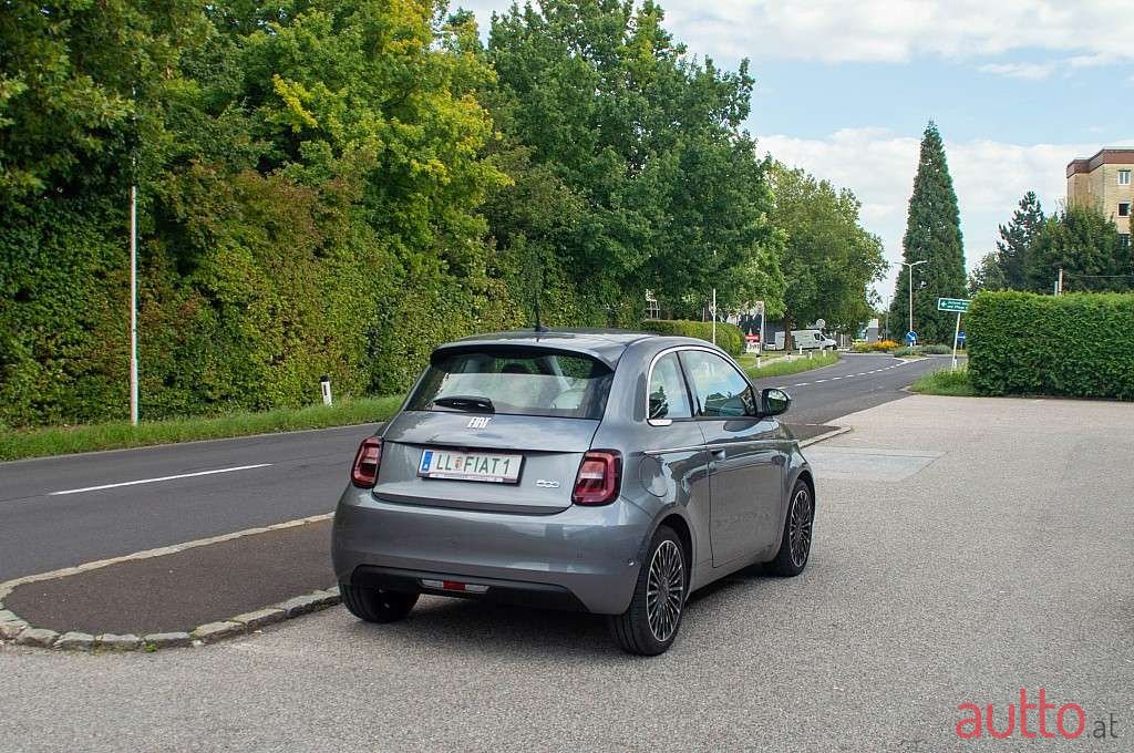2021' Fiat 500 photo #4