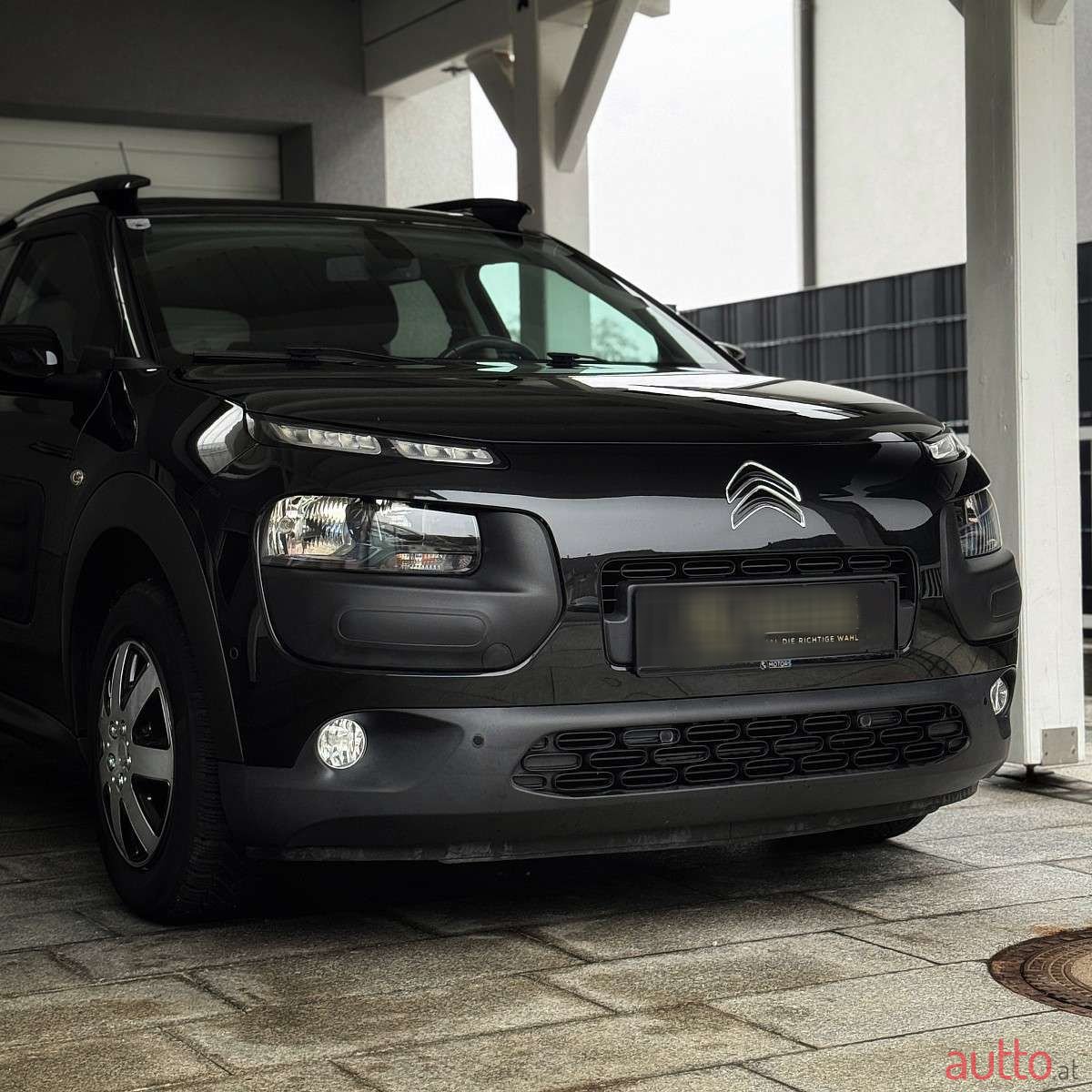 2016' Citroen C4 Cactus photo #2