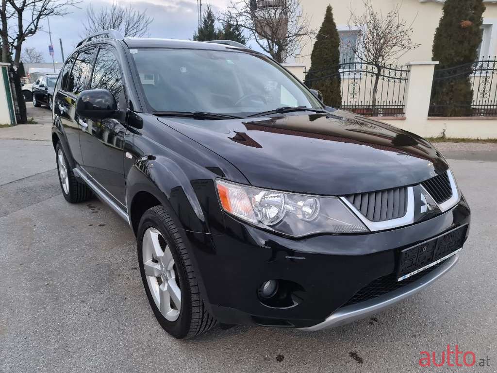 2007' Mitsubishi Outlander photo #4