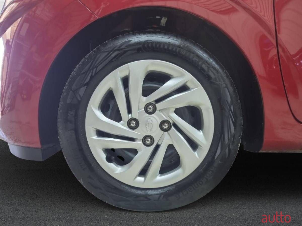 2023' Hyundai i10 photo #3