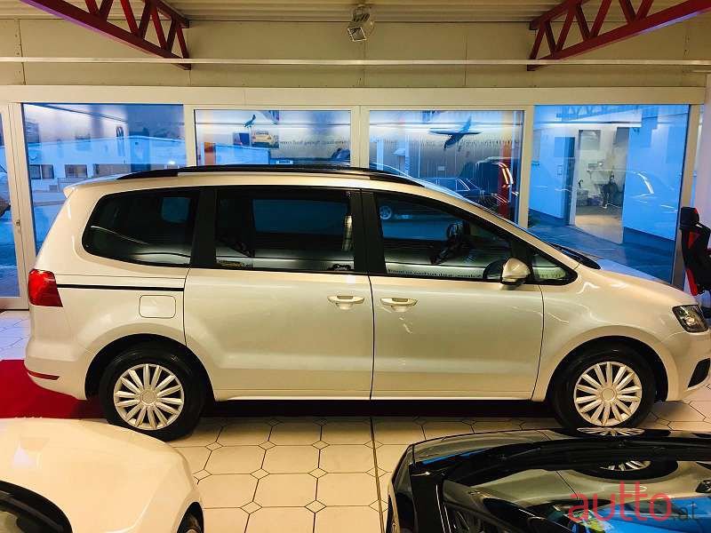 2015' SEAT Alhambra photo #5