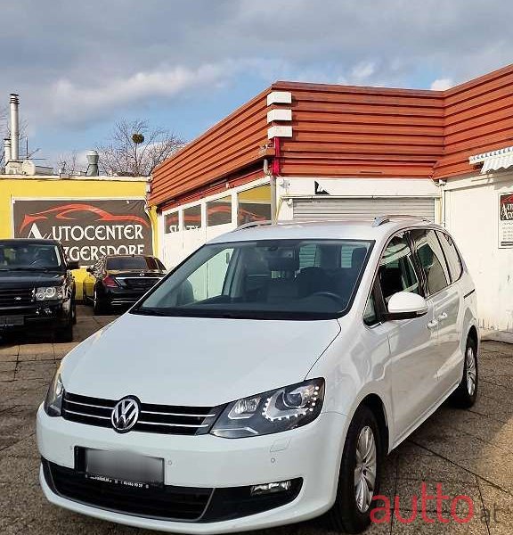 2015' Volkswagen Sharan photo #4