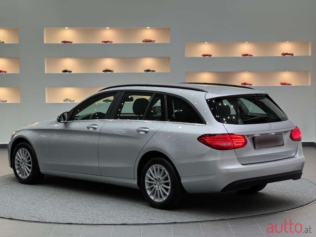 2019' Mercedes-Benz C-Klasse photo #3