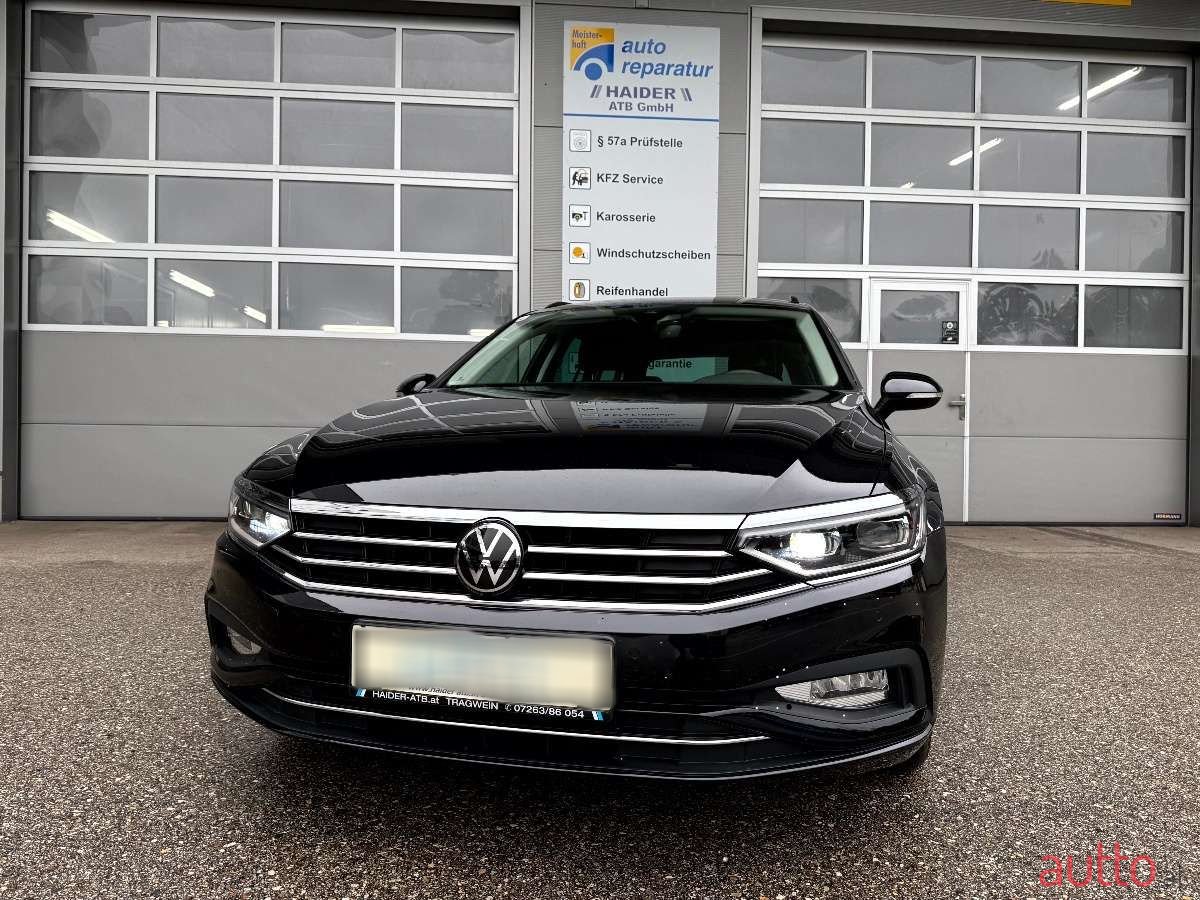 2024' Volkswagen Passat photo #2