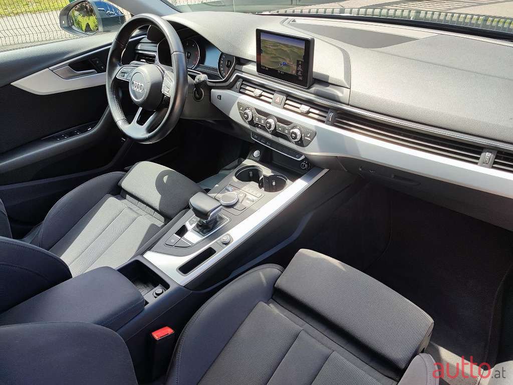 2016' Audi A4 photo #6