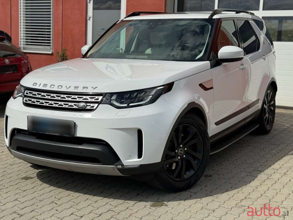 2017' Land Rover Discovery photo #4