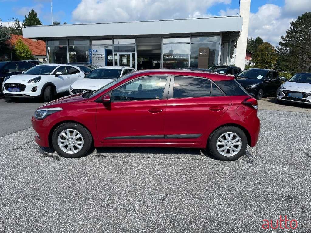 2017' Hyundai i20 photo #4