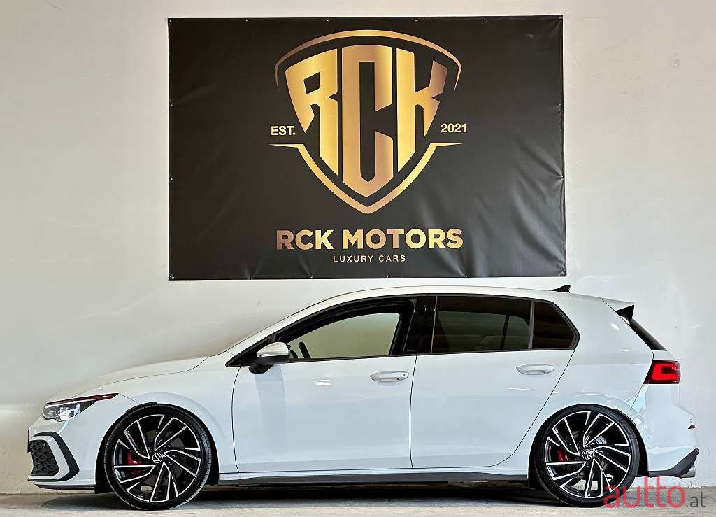 2021' Volkswagen Golf photo #1