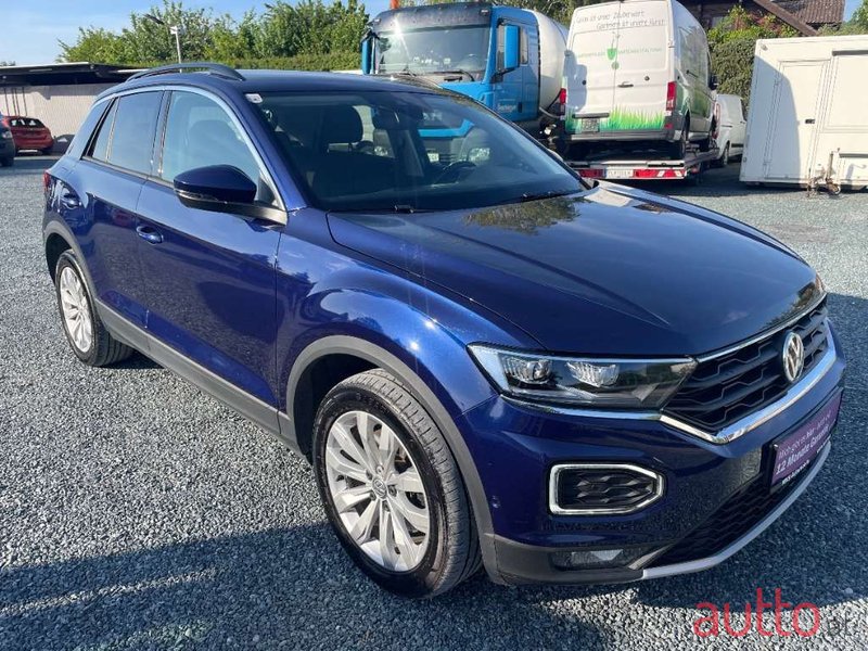 2018' Volkswagen T-Roc photo #1