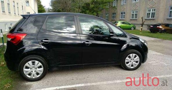 2011' Hyundai Ix20 photo #3