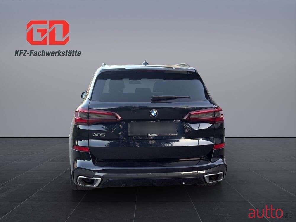 2021' BMW X5 photo #5
