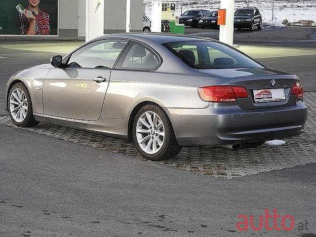 2012' BMW 3Er-Reihe photo #2