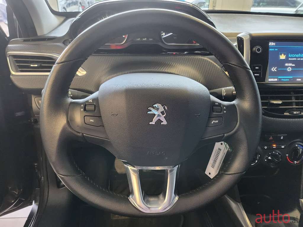 2018' Peugeot 2008 photo #6