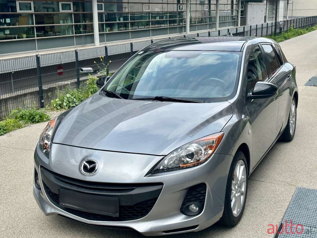 2012' Mazda Mazda3 photo #1