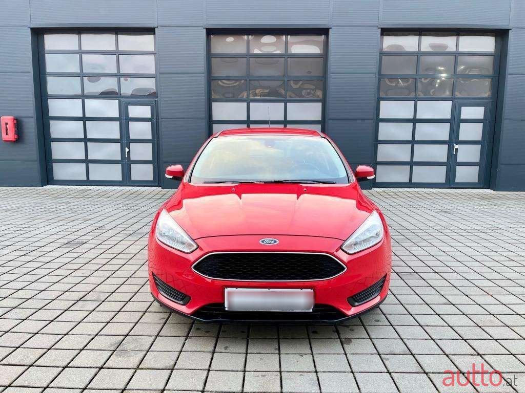 2017' Ford Focus photo #2