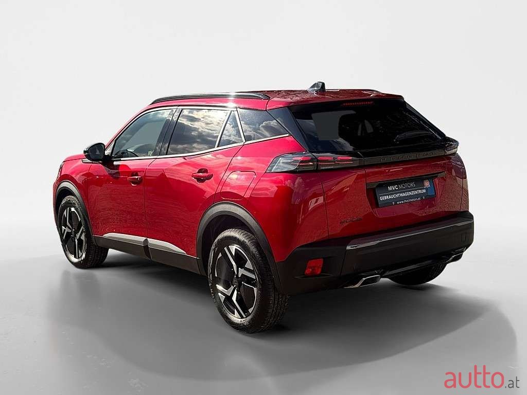 2024' Peugeot 2008 photo #3