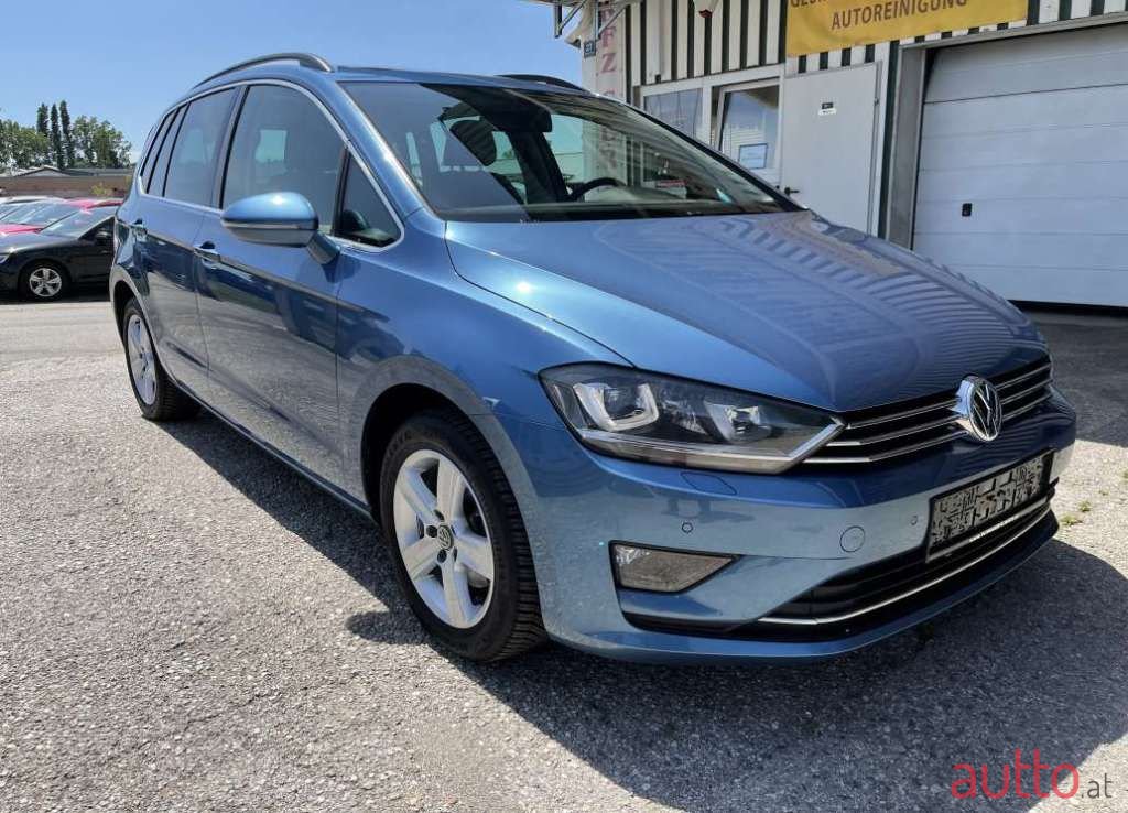 2014' Volkswagen Golf photo #4