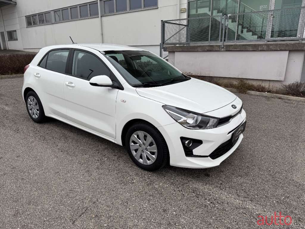 2021' Kia Rio photo #3