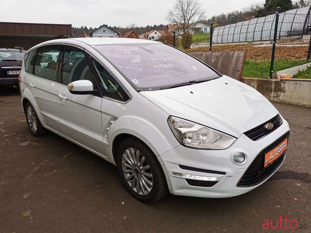 2012' Ford S-Max photo #5