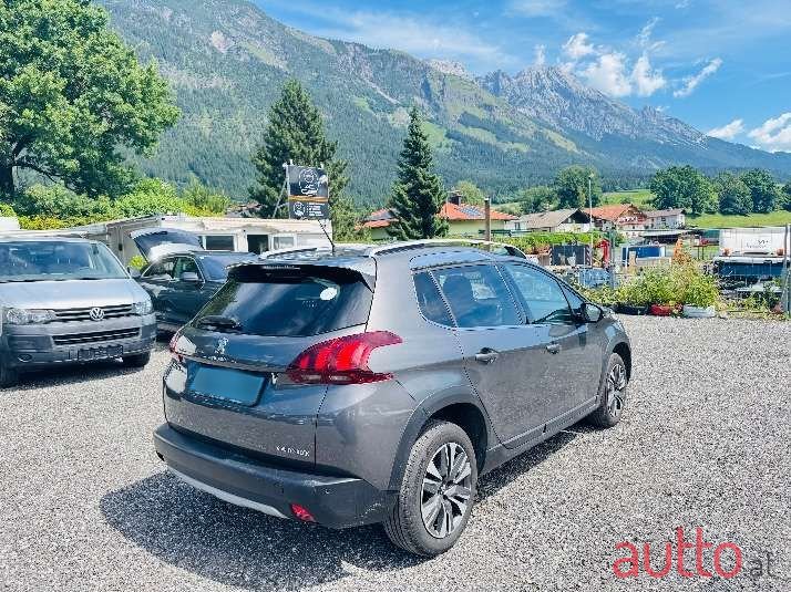 2019' Peugeot 2008 photo #4