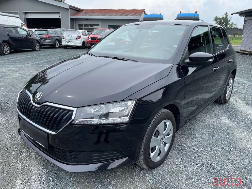 2021' Skoda Fabia photo #3