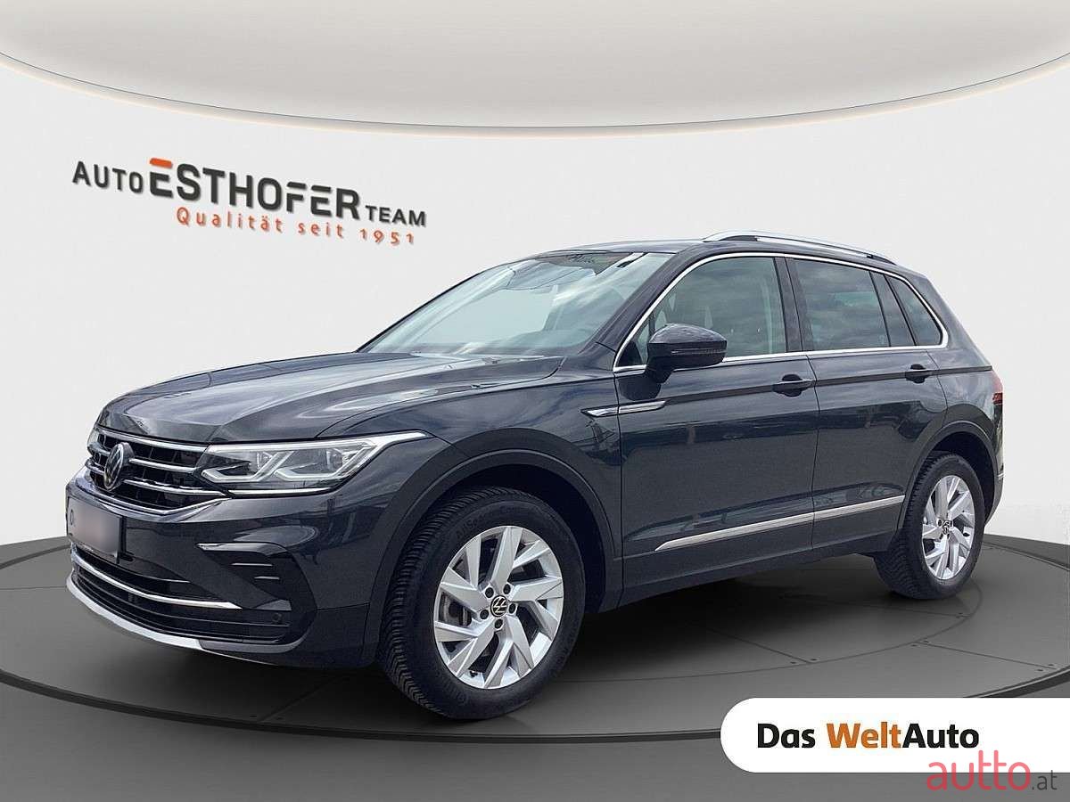 2023' Volkswagen Tiguan photo #1