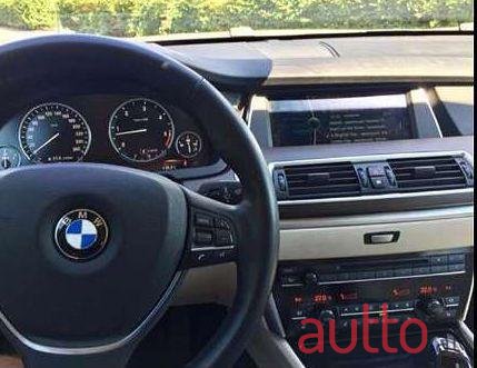 2010' BMW 5Er-Reihe photo #2