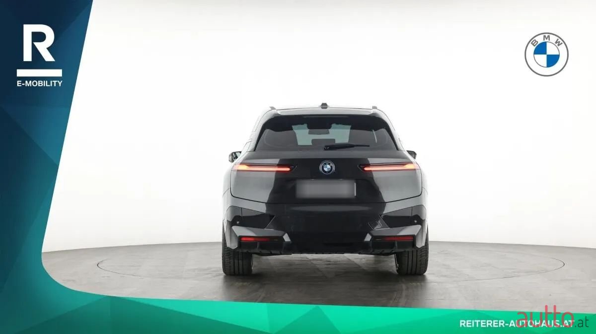 2023' BMW iX photo #5